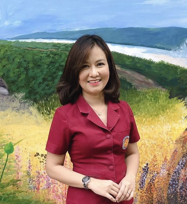 นางณชิตา เถาว์โท