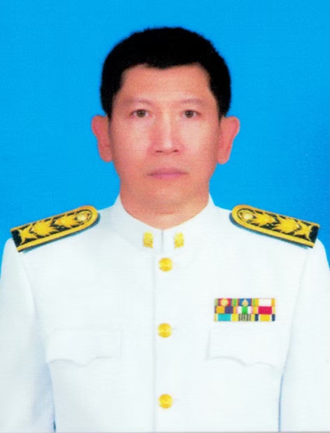 นายอนุรักษ์ กลางแก้ว