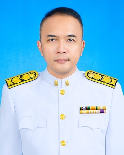 นายภาสกร ศรีขาว